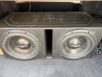 Skar SubWoofers and Amp