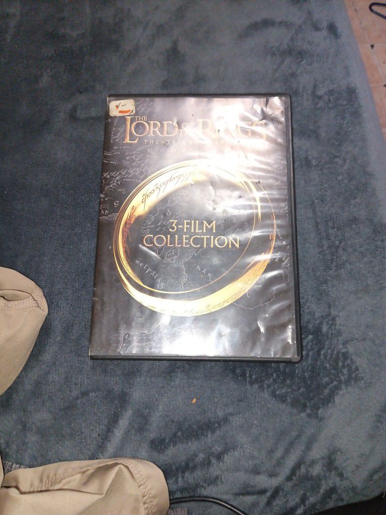 The Lord Of The Rings Theatrical Versions On Dvd. 3 Film Collection. 