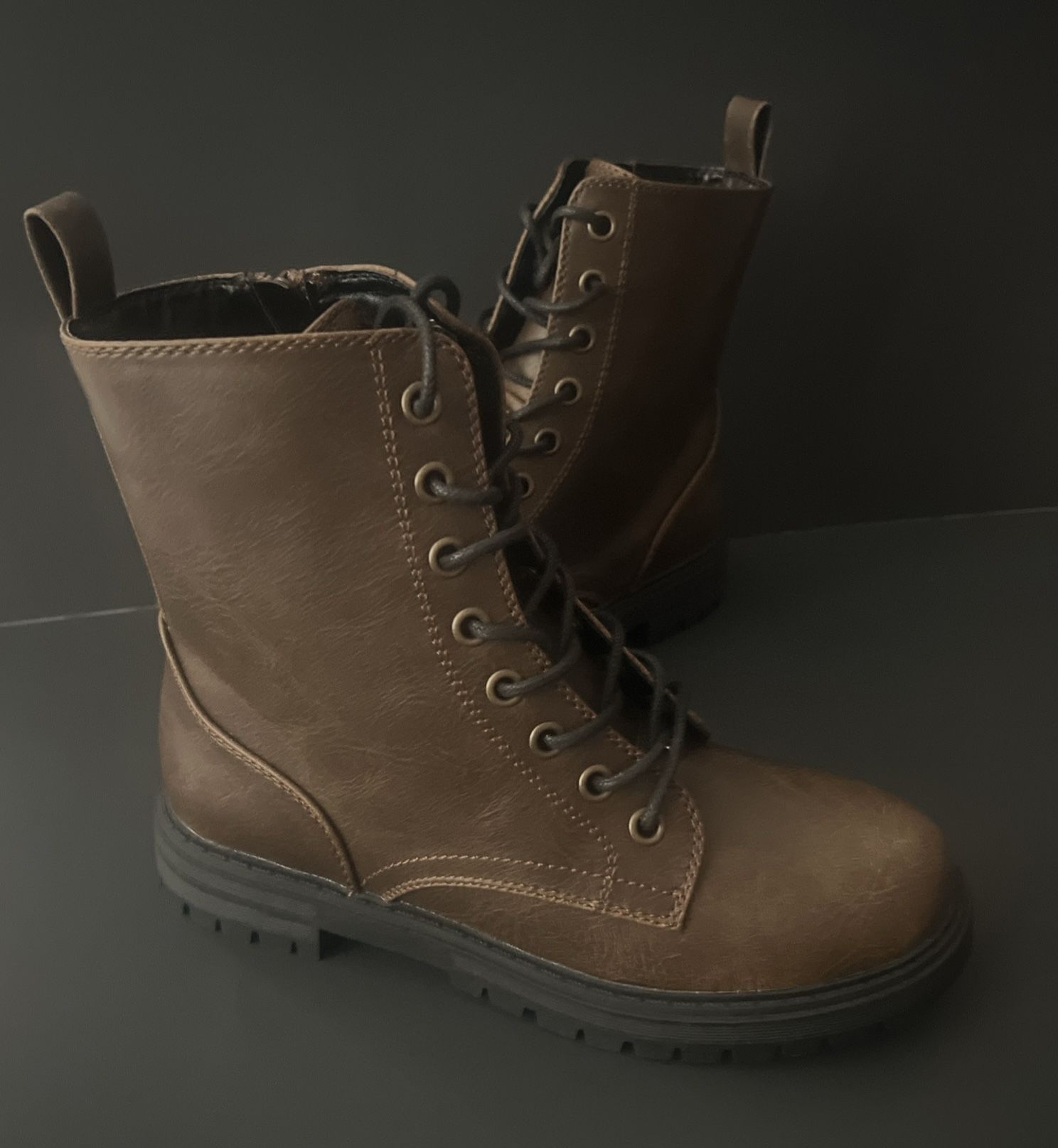 Women’s Boots Size 7.5