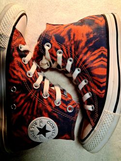 Converse Chuck Taylor Tie Dye High New $35