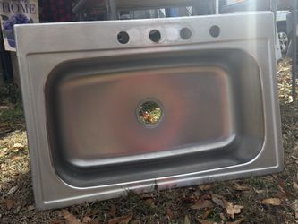 YARD SALE- Kids Clothes, Shoes, Sink, Etc