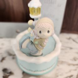 Enesco 1990 Precious Moments Music Box. "Dropping in for Christmas"  