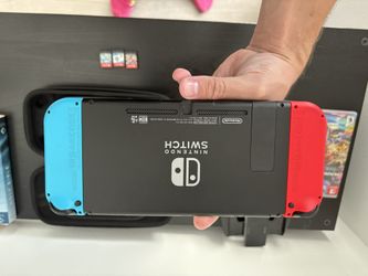 Nintendo Switch ( New )