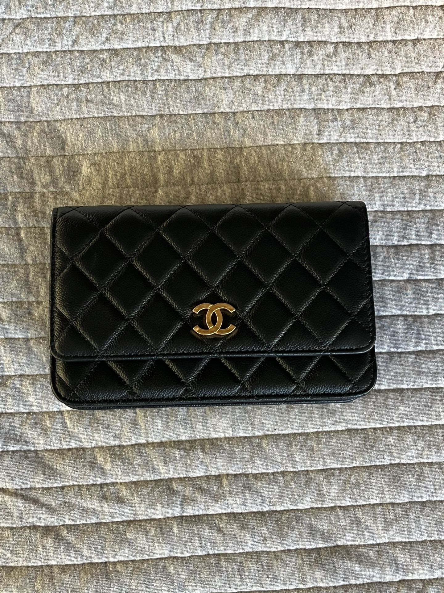 CHANEL BLACK QUILTED CAVIAR WALLET ON CHAIN WOC