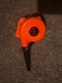 Modern Monkey Thar She Blows USB Mini Table Top Blower