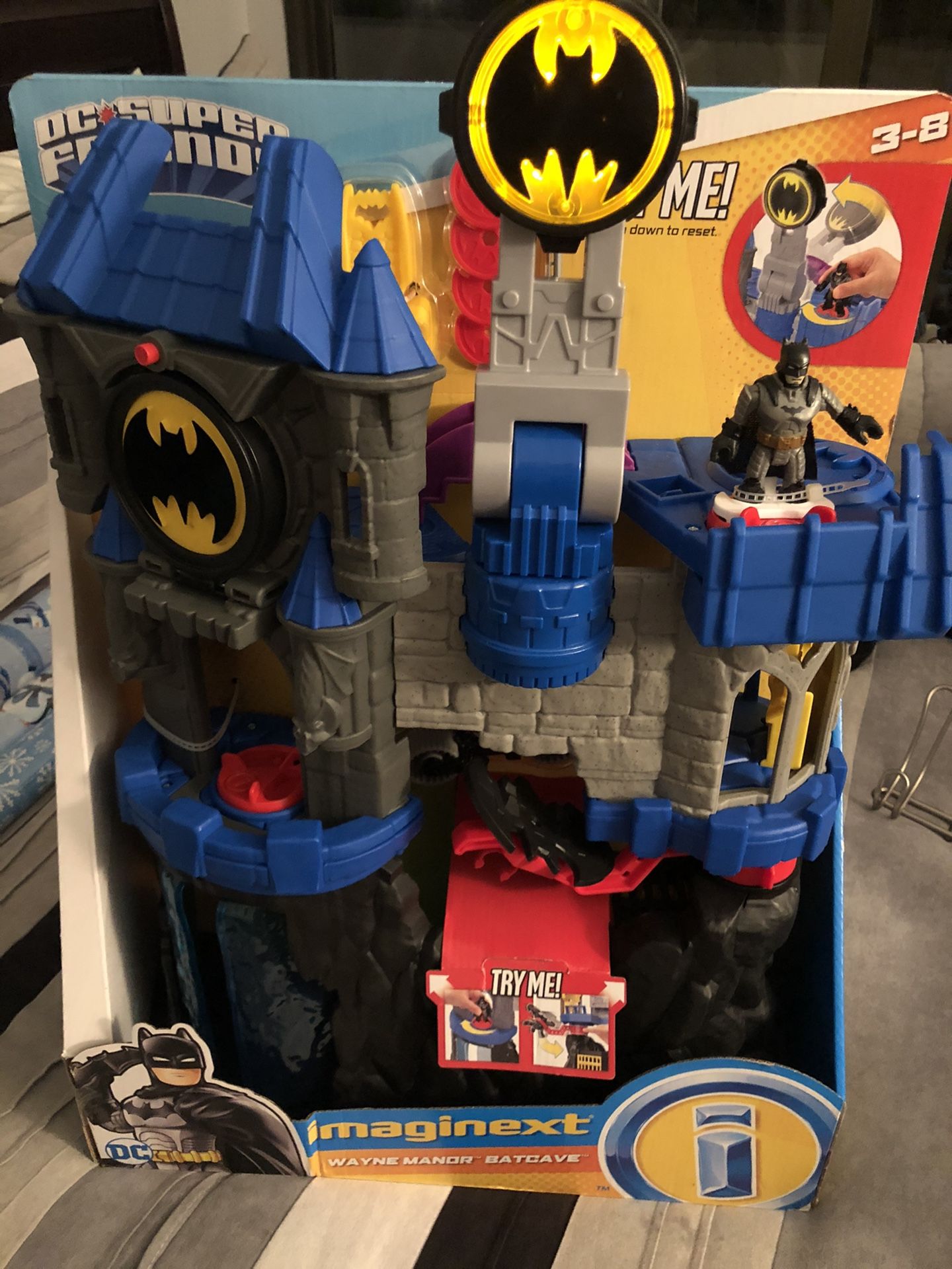 Imaginext Batman Wayne Manor Batcave