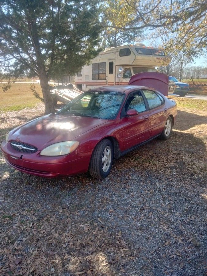 2002 Ford Taurus