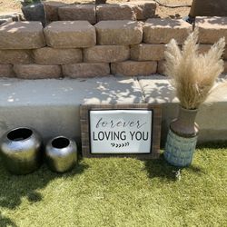 Art Pieces, Vases, Wood Sign 