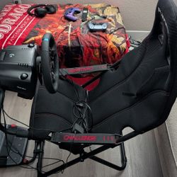 Logitech G923 Racing Wheel and Pedals for Xbox Series X|S, Xbox One and PC