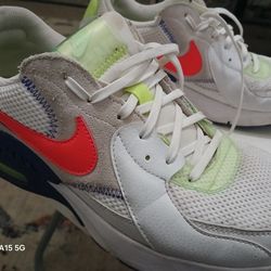 Nike air max shoes size 9.5. Mens.  Tenis