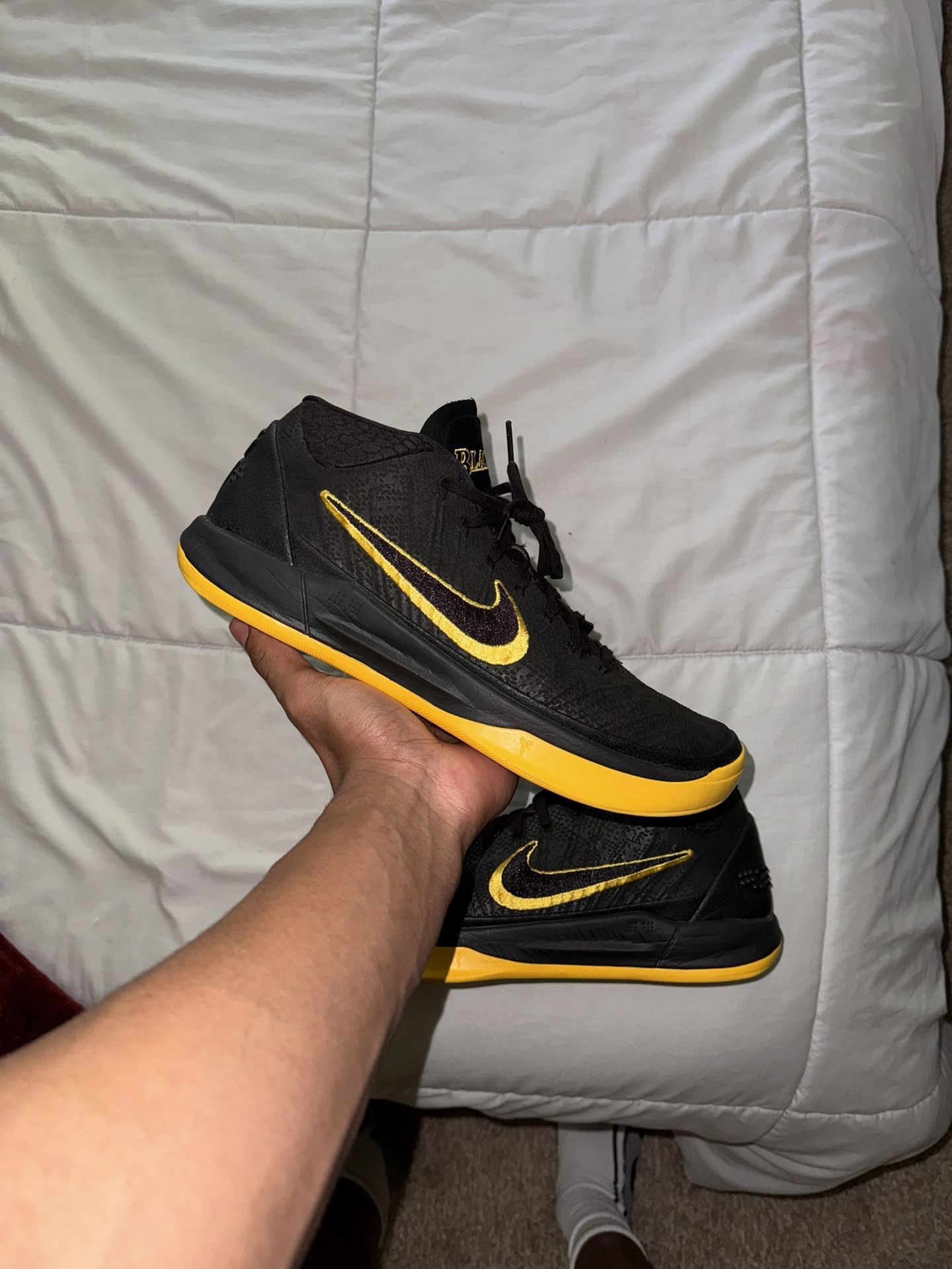 Kobe AD Mid