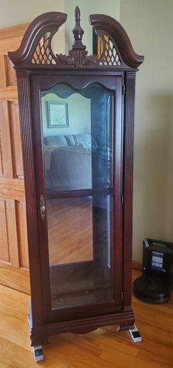Beautiful curio cabinet
