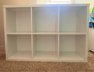 White 6-Cube Storage Shelf Organizer
