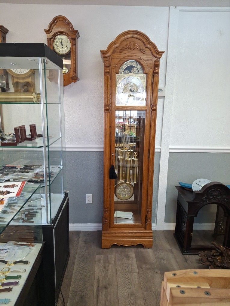 Howard Miller GrandFather Clock