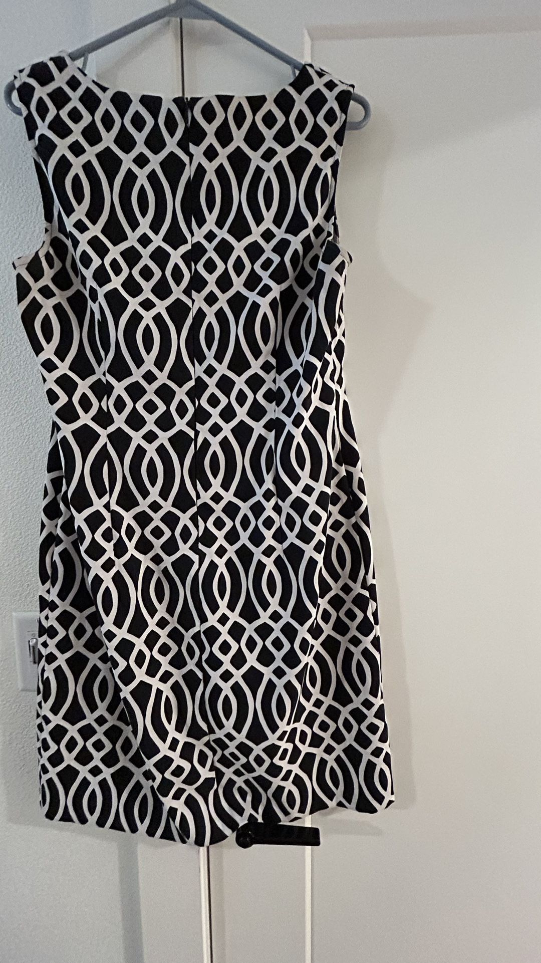 Dress Black and white