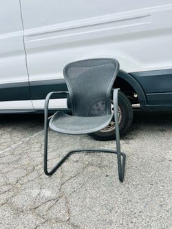 Herman Miller Aeron Side Chair Sz B 2012