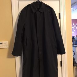 Black utility rain coat with zip in liner. Size 42 Regular