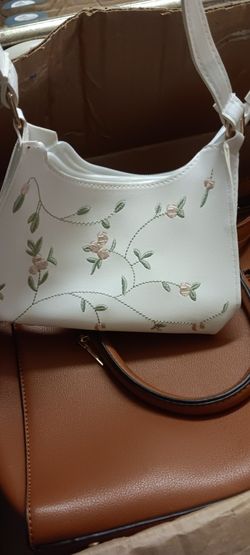 Small White Floral Purse 