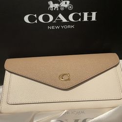 Coach Wyn wallet 