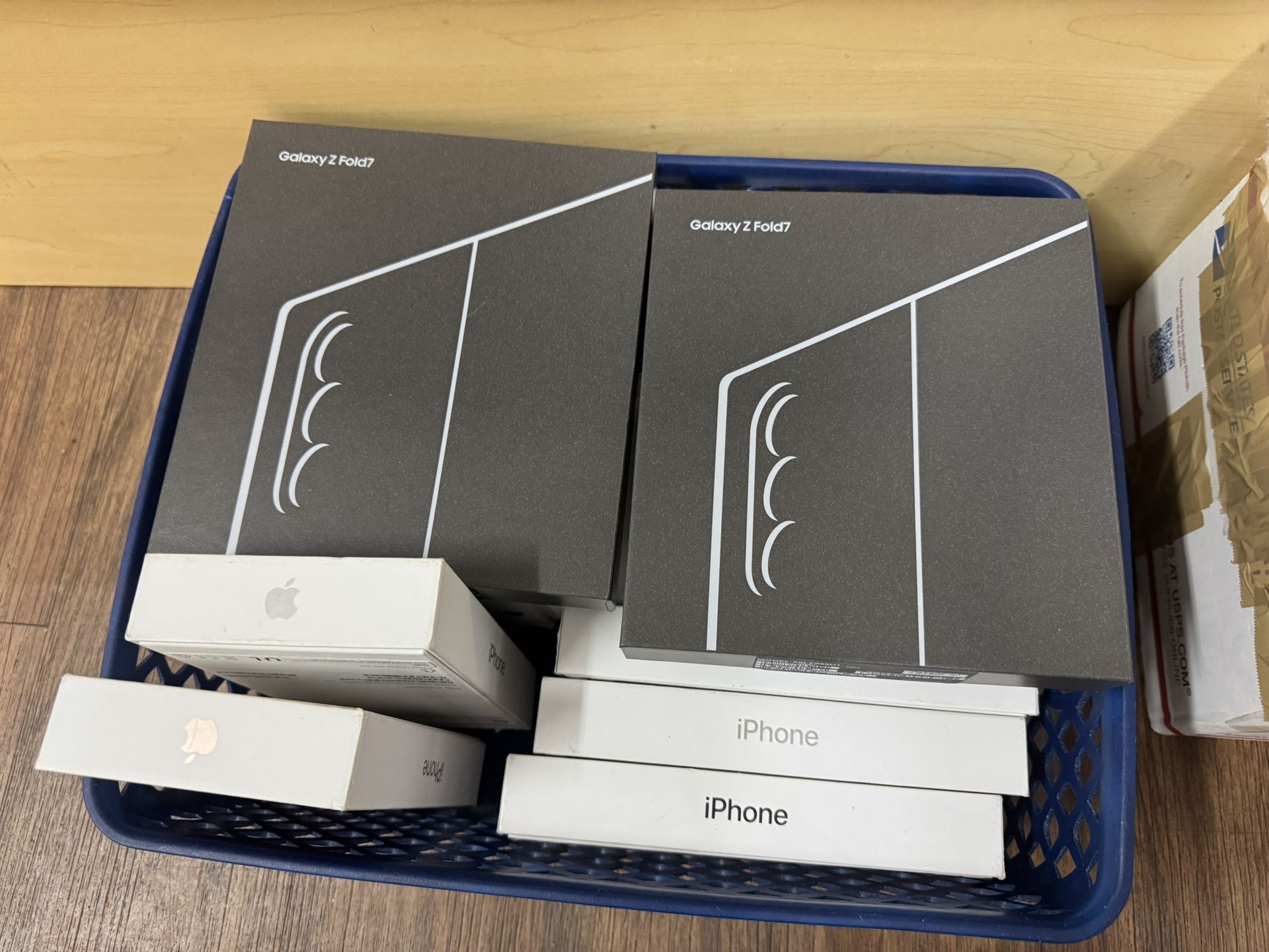 Brand New Unlocked Samsung Galaxy Z Fold 7 256GB. Only At em wireless.  Pay $1 Down 