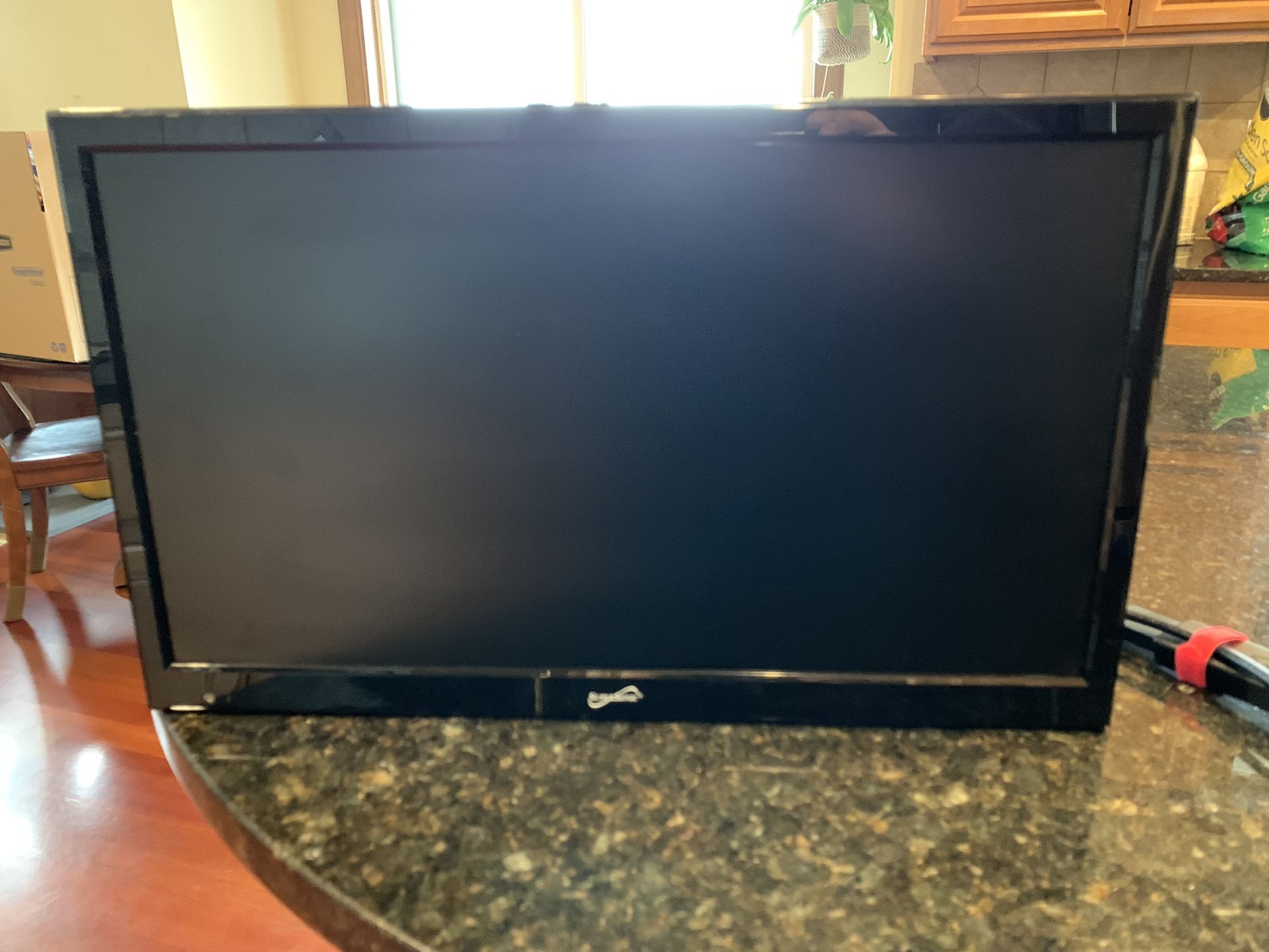 19” Supersonic TV with expandable mounting arm and Amazon Fire-stick set up