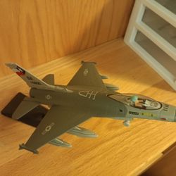 F-16 Fighter Jet Model (Toy/Display)