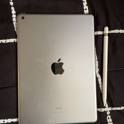Used iPad 6th Gen. Space Grey 32 GB + Apple Pencil 1st Gen