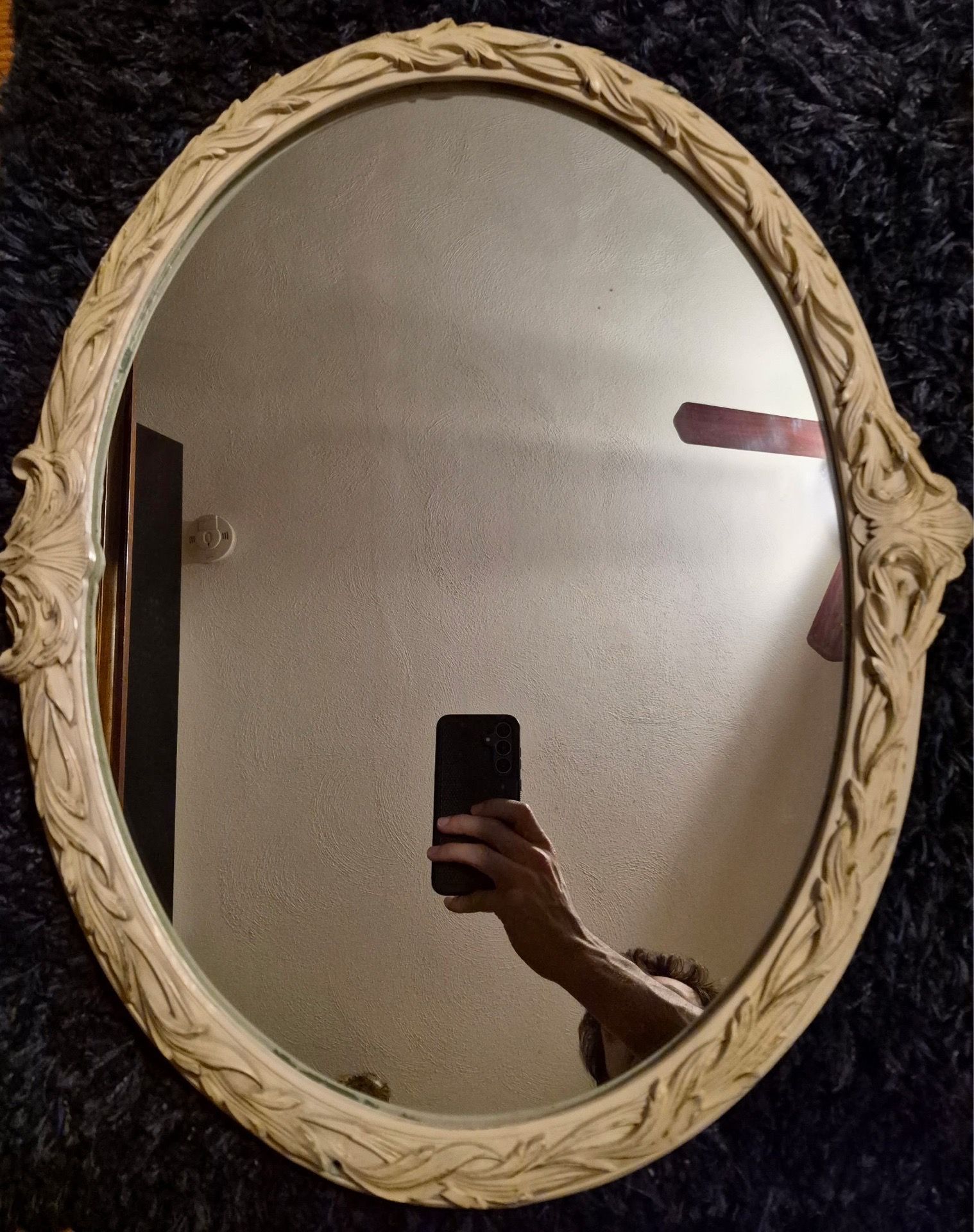 23”x19” Mirror with ornate design