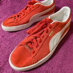 Red Pumas Lightly Gold (Size 9.5 Men)