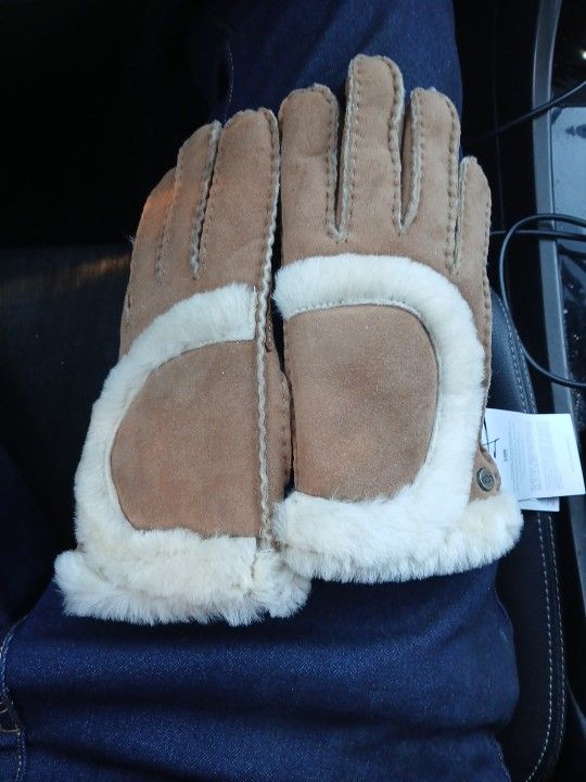 UGG Winter Gloves(Super Soft!!)