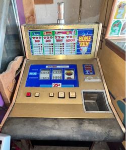 1990 IGT Home Run 25¢ Slot Machine - for parts or restoration OBO