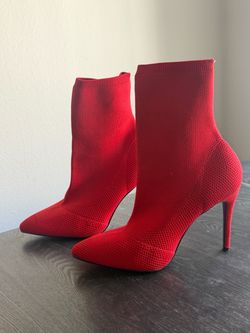 Red Fashion Nova heels size 10
