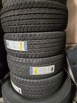 265 65 18 Goodyear AT