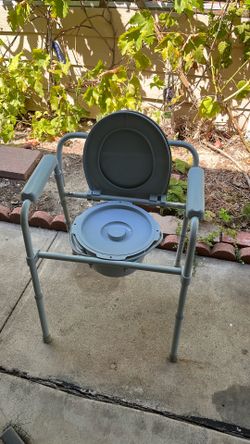 Commode