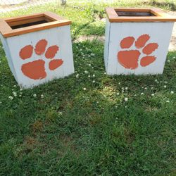 2 CLEMSON FLOWER BOXES. 50.00 FOR BOTH
