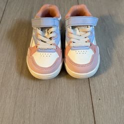 Toddler Reeboks Size 5