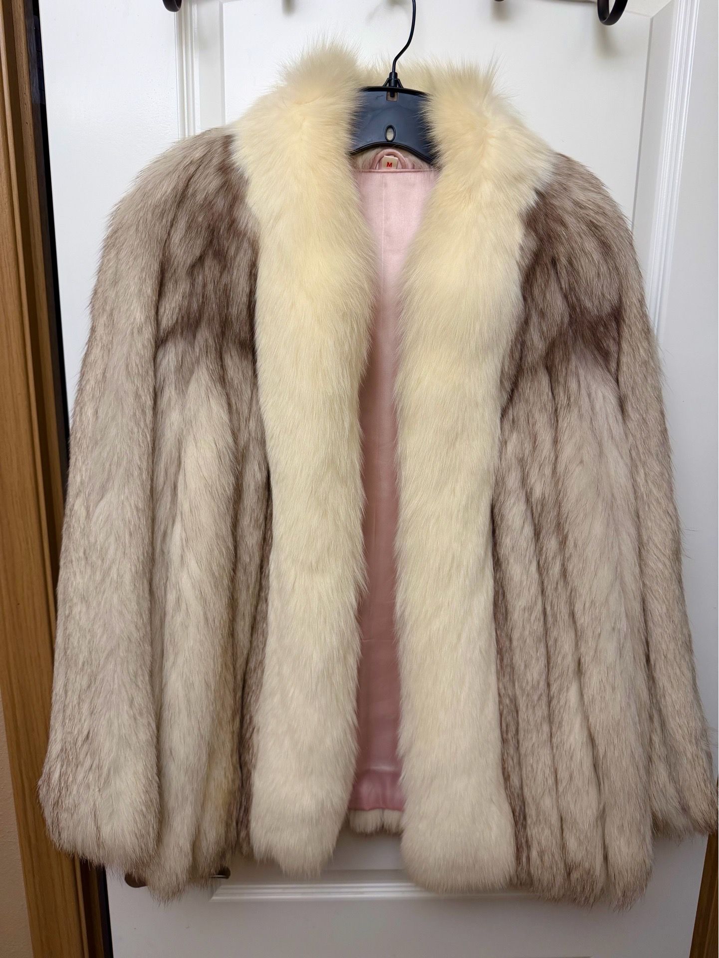 ✨ Vintage Genuine Saga Fox Fur Coat Luxury Silver Fox Jacket ✨