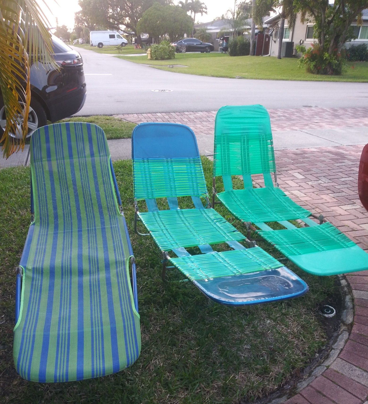 Folding Beach Lounge Chairs