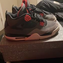 Jordan 4 Infred
