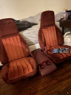 454ss Captain Seats W Seat Buckles And Center Console 
