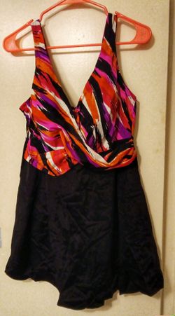 🚨 WOMEN'S SWIMSUIT (SZ 18)