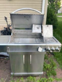 Gas grill. Brand new