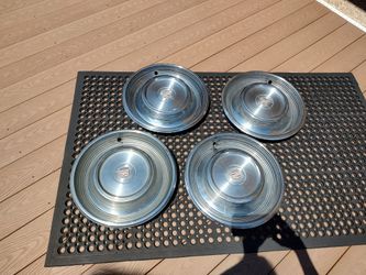 Set of 4 Vintage Cadillac Hubcaps