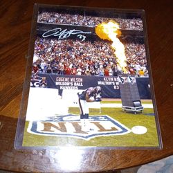 Signed football picture of Arian foster with POA