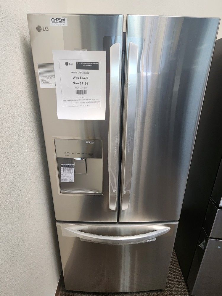 22 cu.ft.French Door Refrigerator with Ice Maker