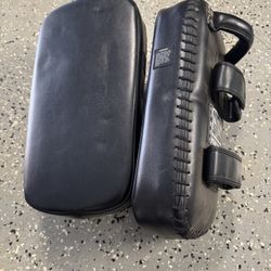 Boxing Muy Thai Training Pads 