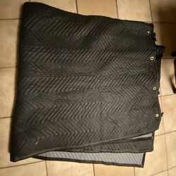 Industrial Grommetted Blanket 