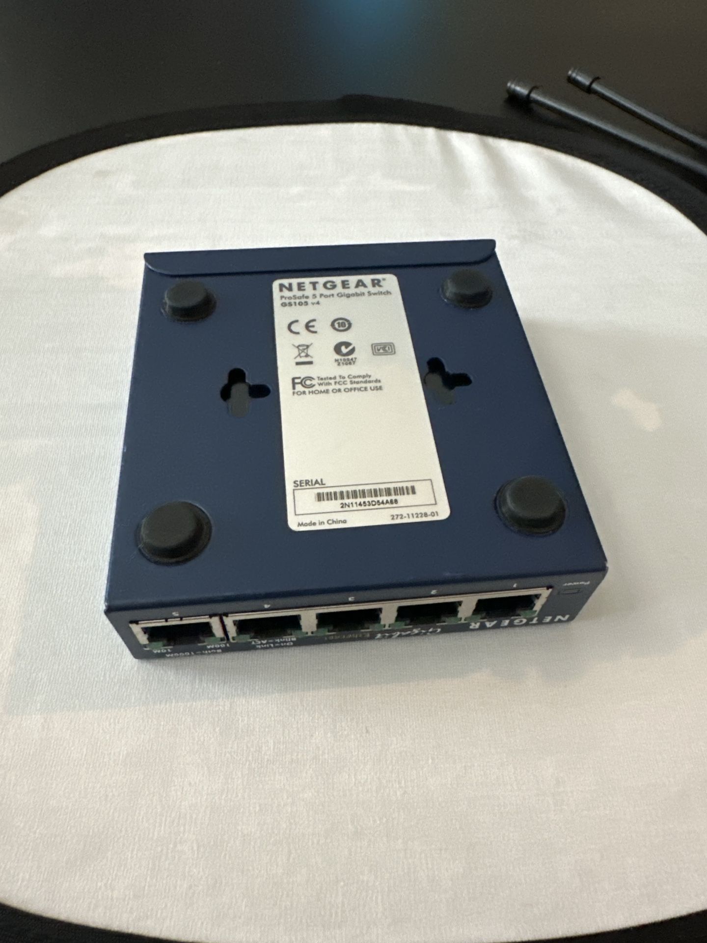 Netgear ProSafe GS105 5-Port Gigabit Switch — Metal Housing