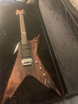 Pango Razorback dime style guitar