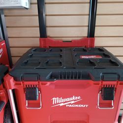 Milwaukee New Rolling Tool Pack Out 